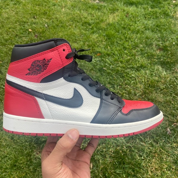 Air Jordan 1 main image 4